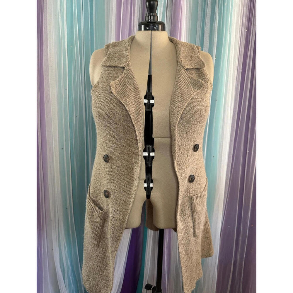 Sleeveless Cardigan